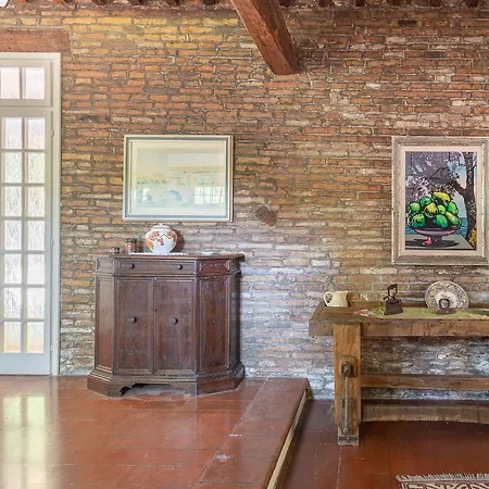 Podere Terrerosse Con Piscina Nell'entroterra Di *