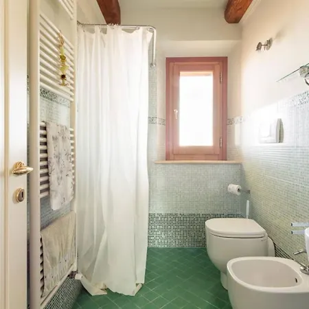 Podere Terrerosse Con Piscina Nell'entroterra Di リミニ