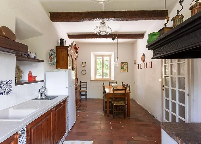 Podere Terrerosse Con Piscina Nell'entroterra Di Villa