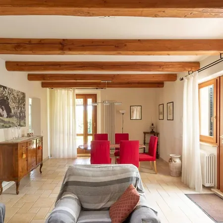 Podere Terrerosse Con Piscina Nell'entroterra Di *