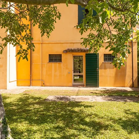 Willa Podere Terrerosse Con Piscina Nell'entroterra Di *