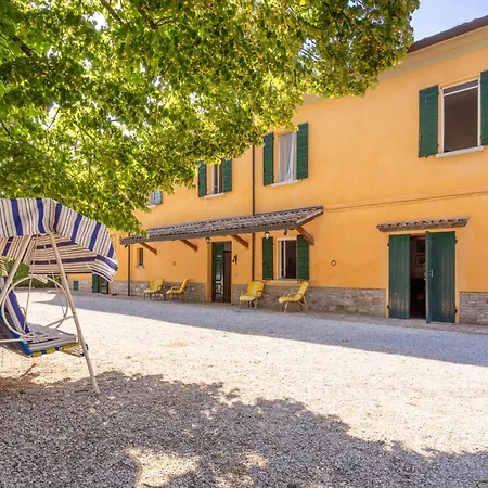 Podere Terrerosse Con Piscina Nell'entroterra Di *