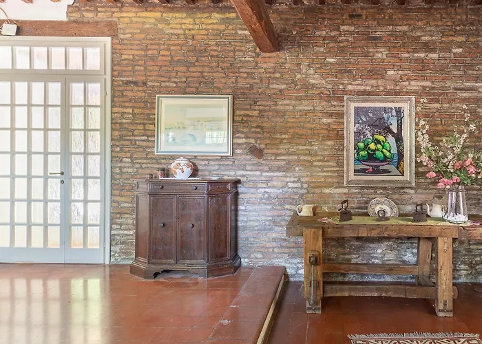 Podere Terrerosse Con Piscina Nell'entroterra Di *