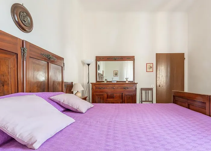 Podere Terrerosse Con Piscina Nell'entroterra Di ヴィラ *