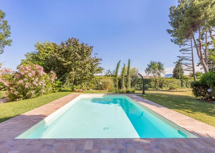 Podere Terrerosse Con Piscina Nell'entroterra Di