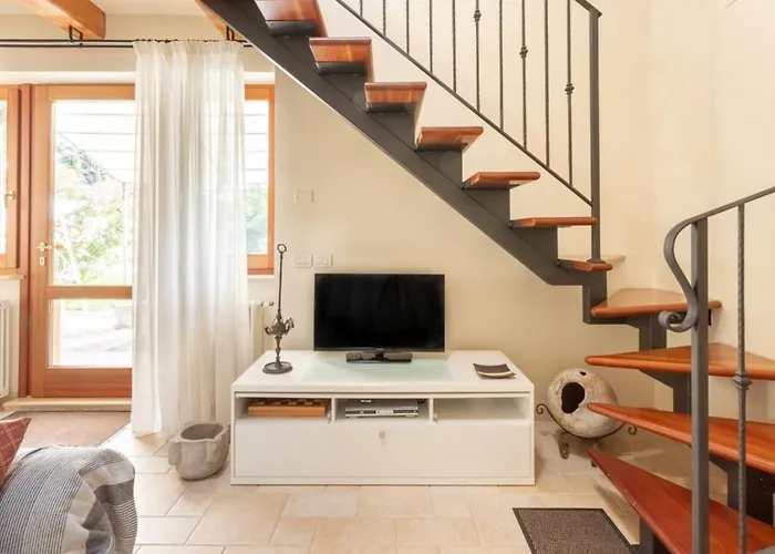 Podere Terrerosse Con Piscina Nell'entroterra Di * リミニ