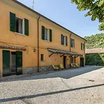 Podere Terrerosse Con Piscina Nell'entroterra Di *
