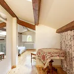 Podere Terrerosse Con Piscina Nell'entroterra Di فيلة ريميني