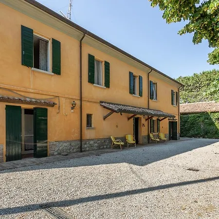 Podere Terrerosse Con Piscina Nell'entroterra Di *