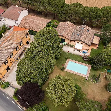 Вилла Podere Terrerosse Con Piscina Nell'entroterra Di *