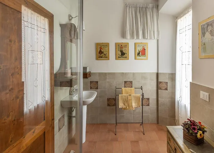 Podere Terrerosse Con Piscina Nell'entroterra Di Villa