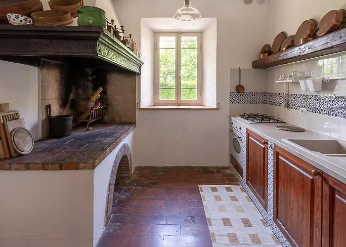 Podere Terrerosse Con Piscina Nell'entroterra Di Вилла *