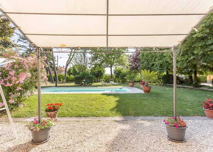 Podere Terrerosse Con Piscina Nell'entroterra Di * Римини